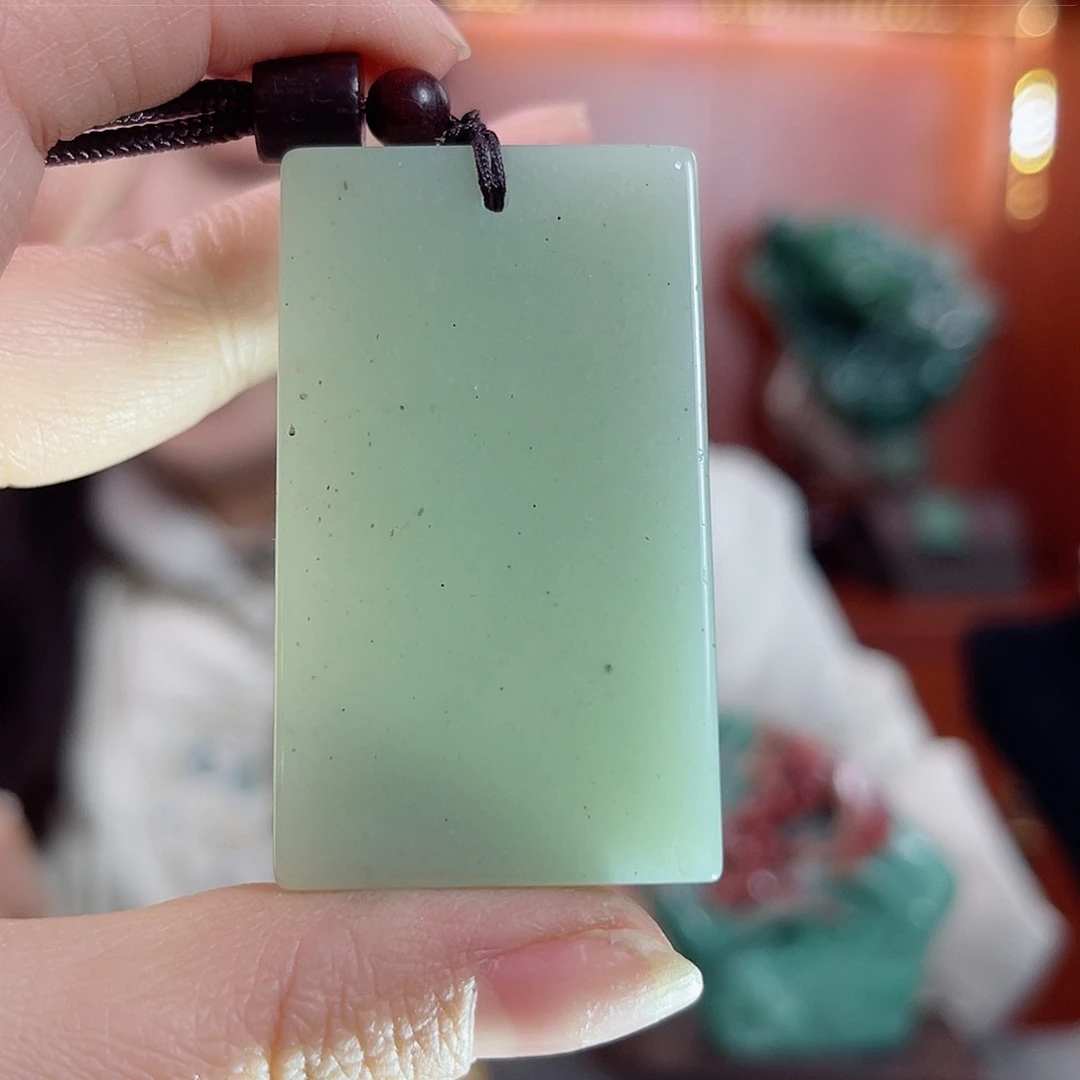 密玉（石英质玉）颈饰未镶嵌