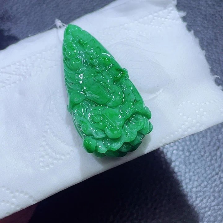 定制翡翠未镶嵌翡翠