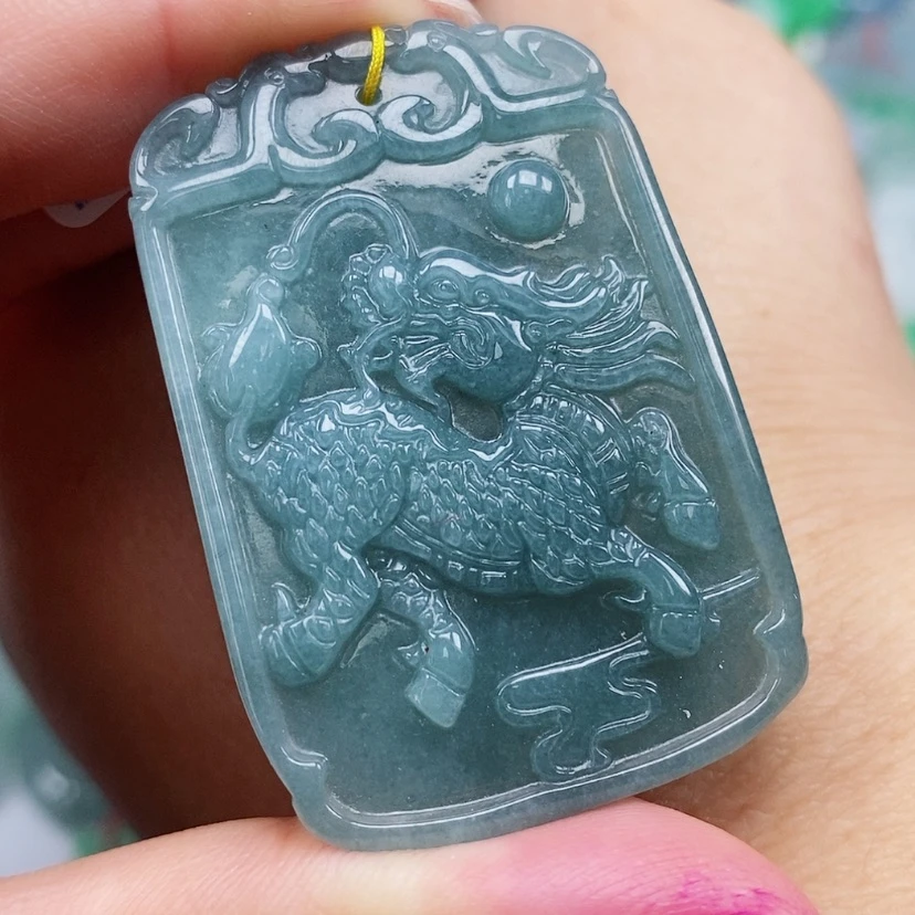 【闪购商品】翡翠未镶嵌颈饰天然翡翠A货麒麟