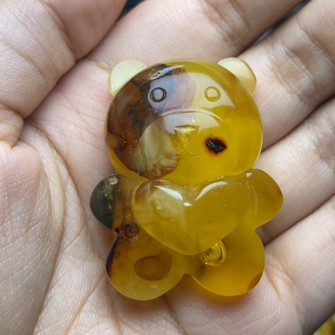 未镶嵌琥珀珠宝奇石