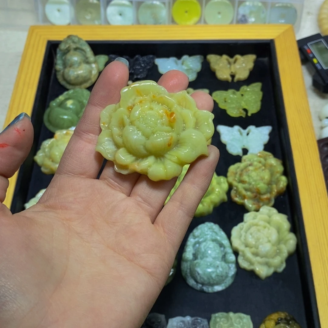 蛇纹石玉未镶嵌毛衣链160