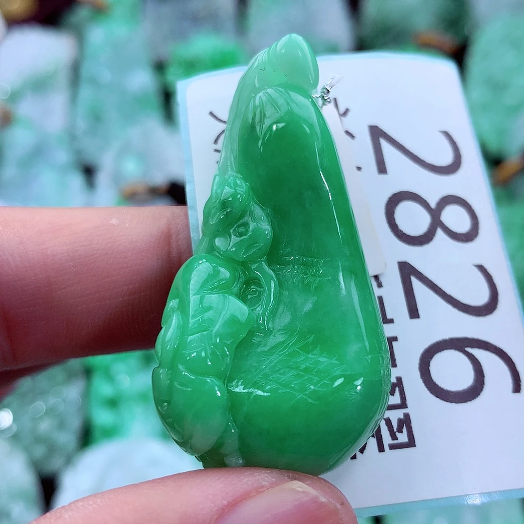 翡翠未镶嵌吊坠(不含链)