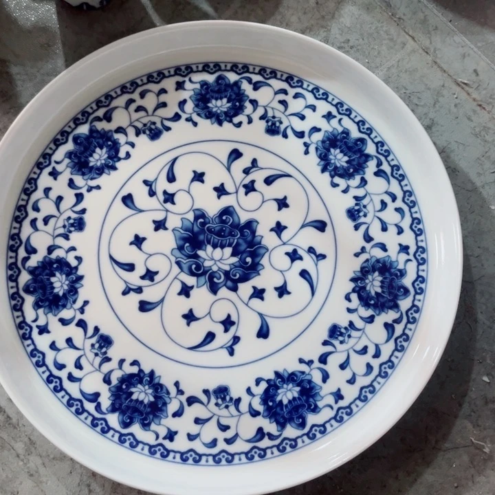 青花玲珑缠枝莲茶盘