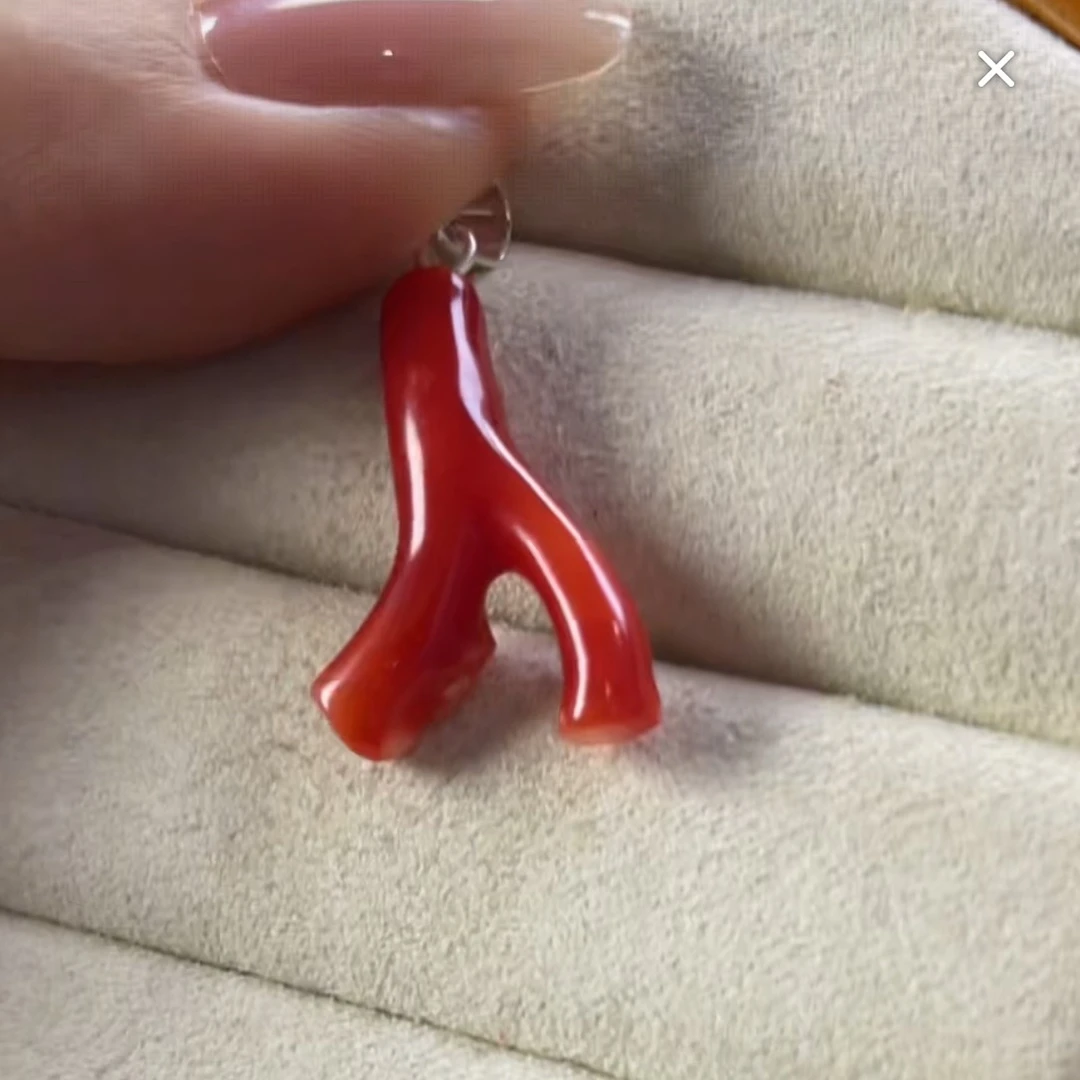 天然宝石红珊瑚吊坠