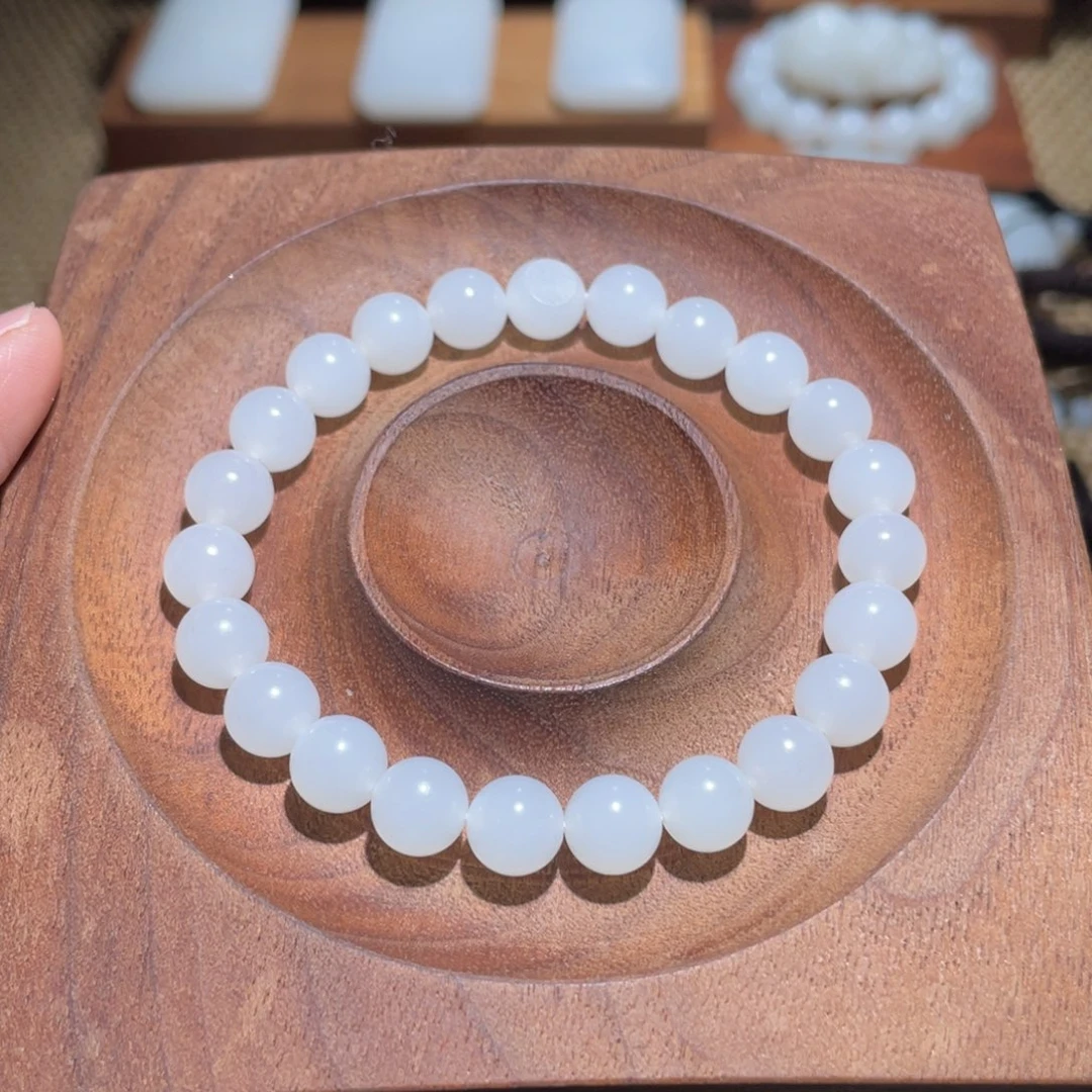 未镶嵌手链和田玉卡8