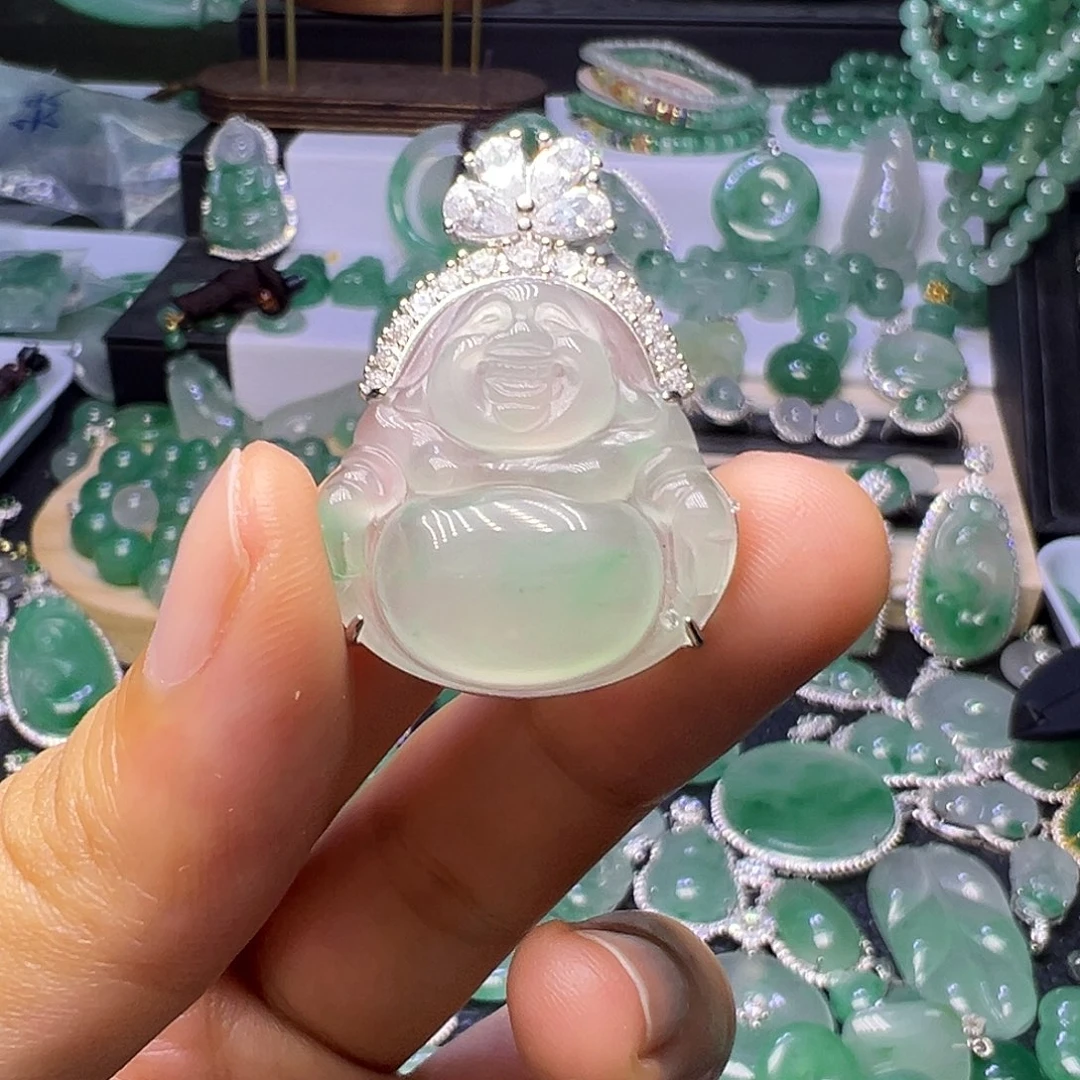 石英质玉（非洲翠）未镶嵌颈饰
