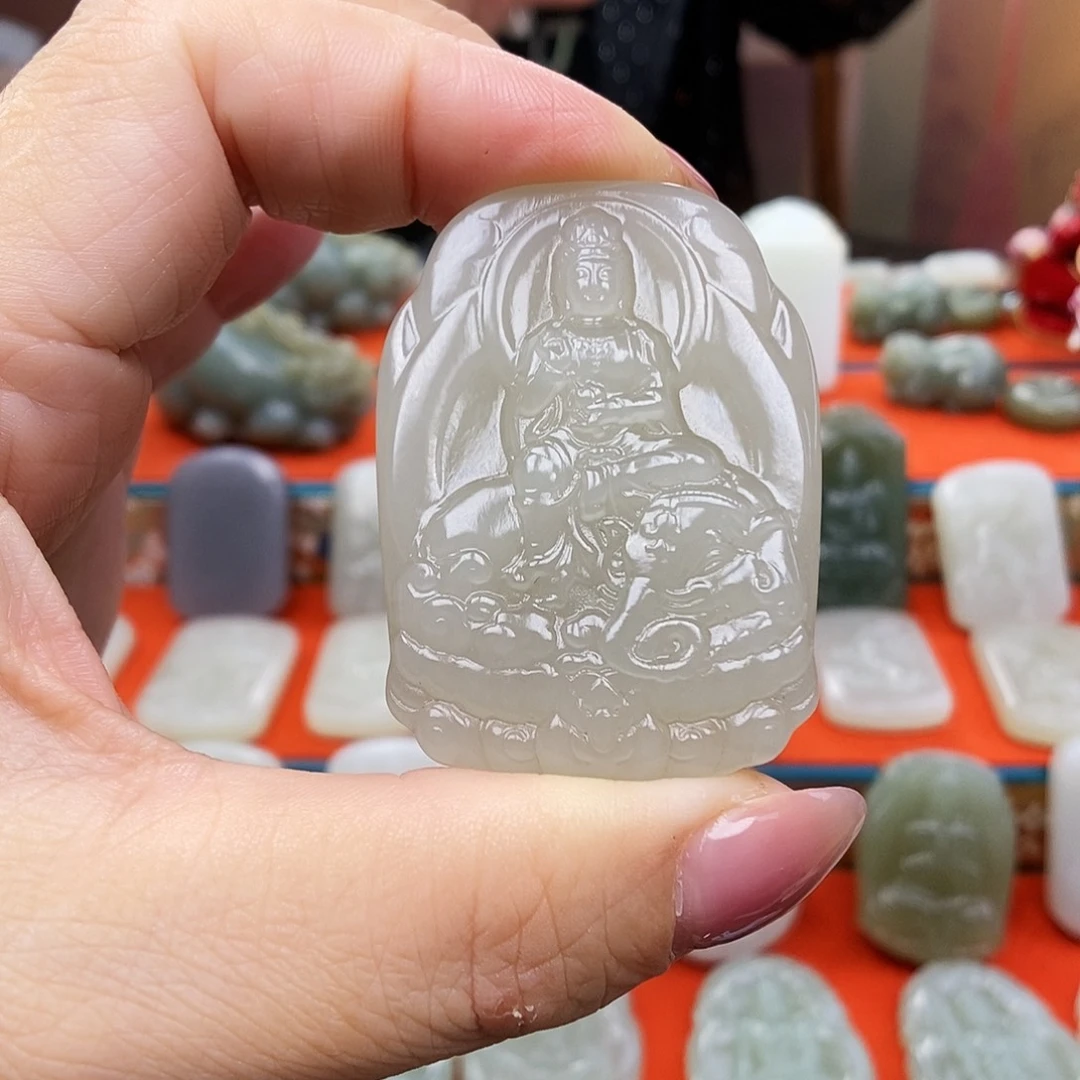 颈饰未镶嵌和田玉吕*金