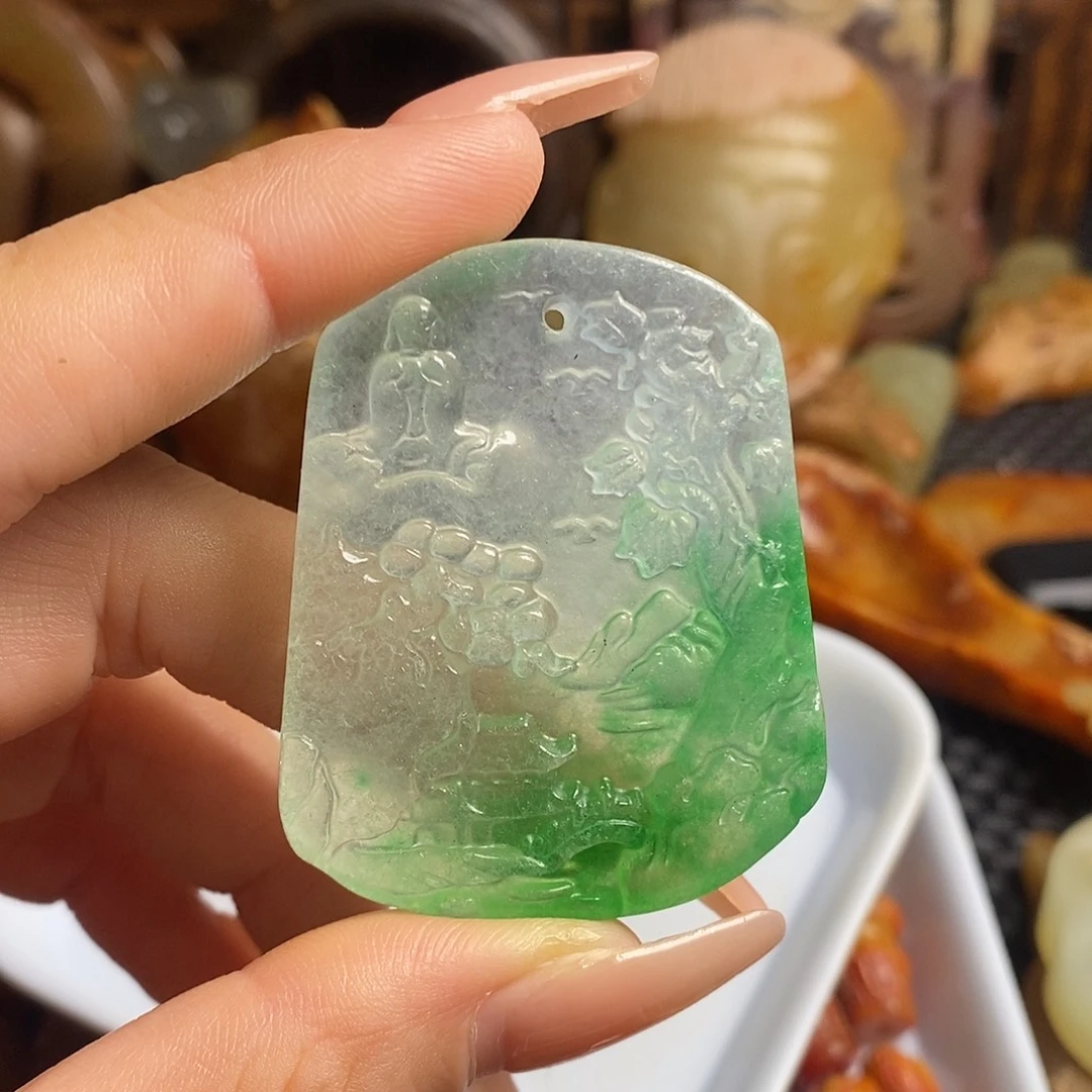 未镶嵌岫岩老玉（透闪石质玉）挂件