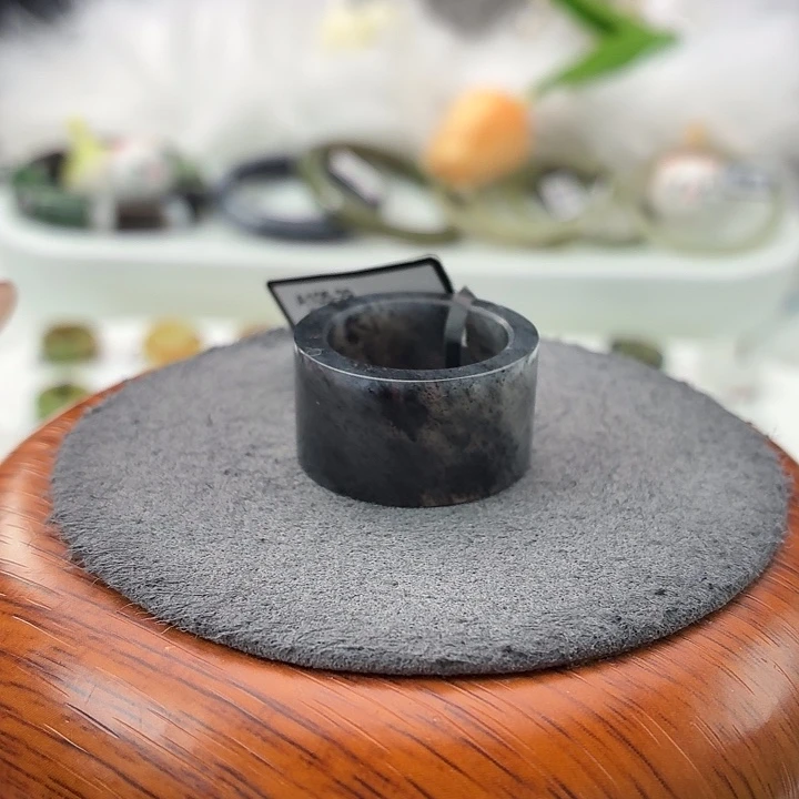和田玉（糖玉）未镶嵌戒指b70青花直切18.9