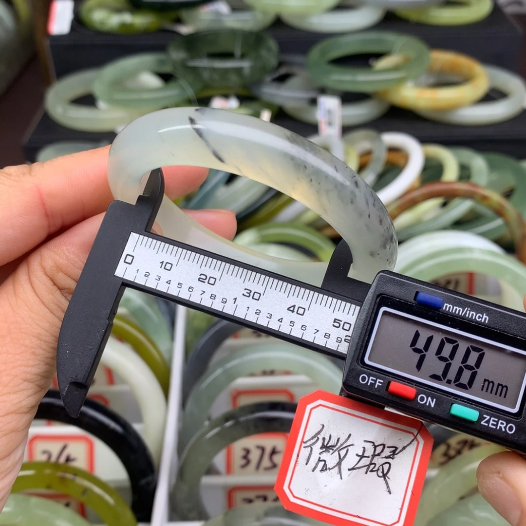 未镶嵌蛇纹石玉手镯384