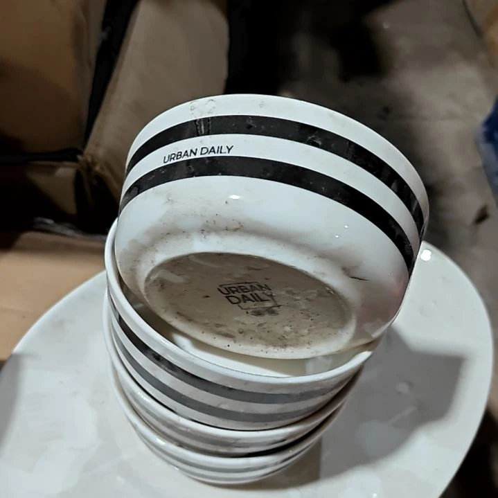 摆件陶瓷盘子碗啥都有