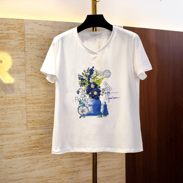 【白色蓝花重工刺绣V领短袖】舒适显瘦减龄重工短袖T恤女上衣