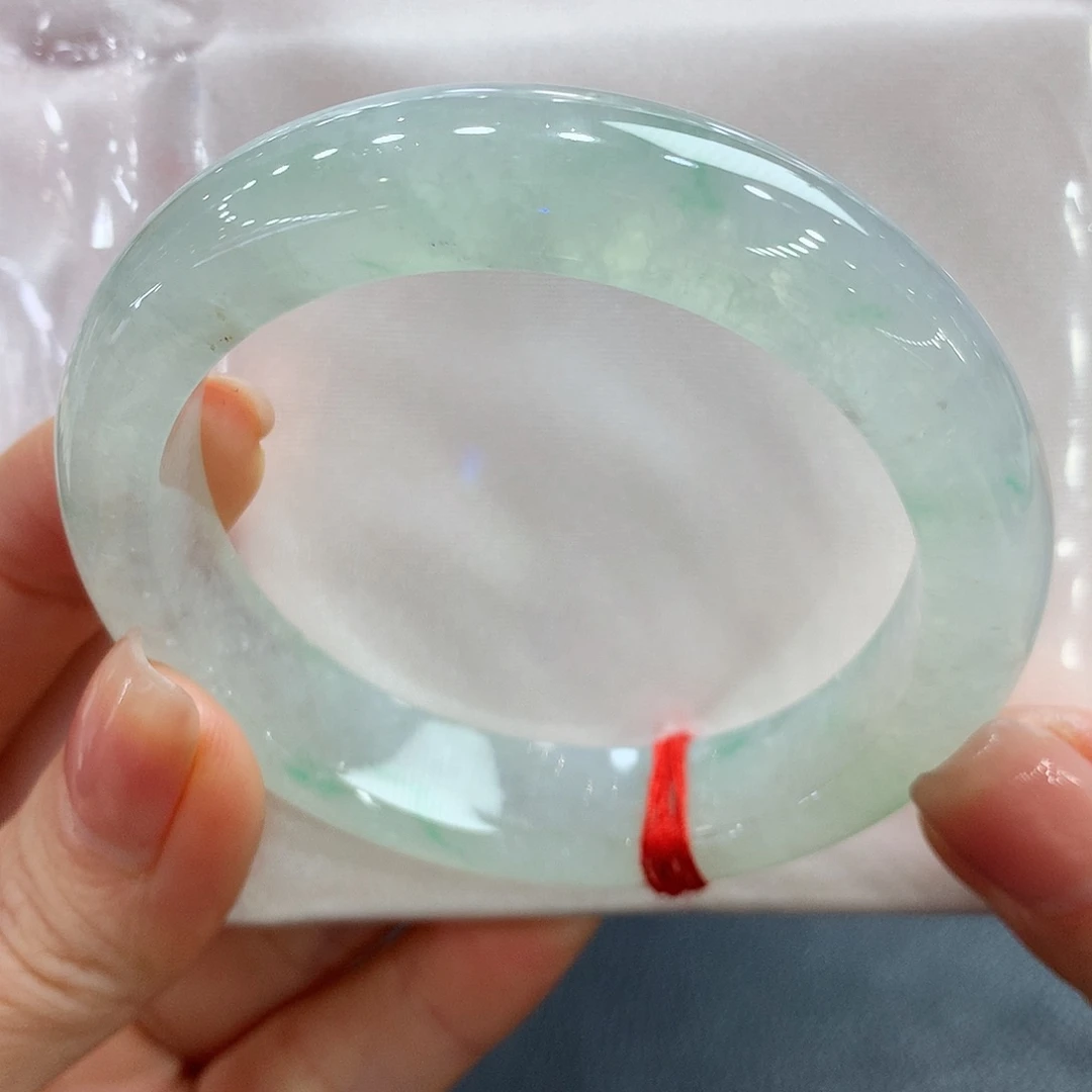 翡翠未镶嵌手镯53.7正圈两天鉴赏