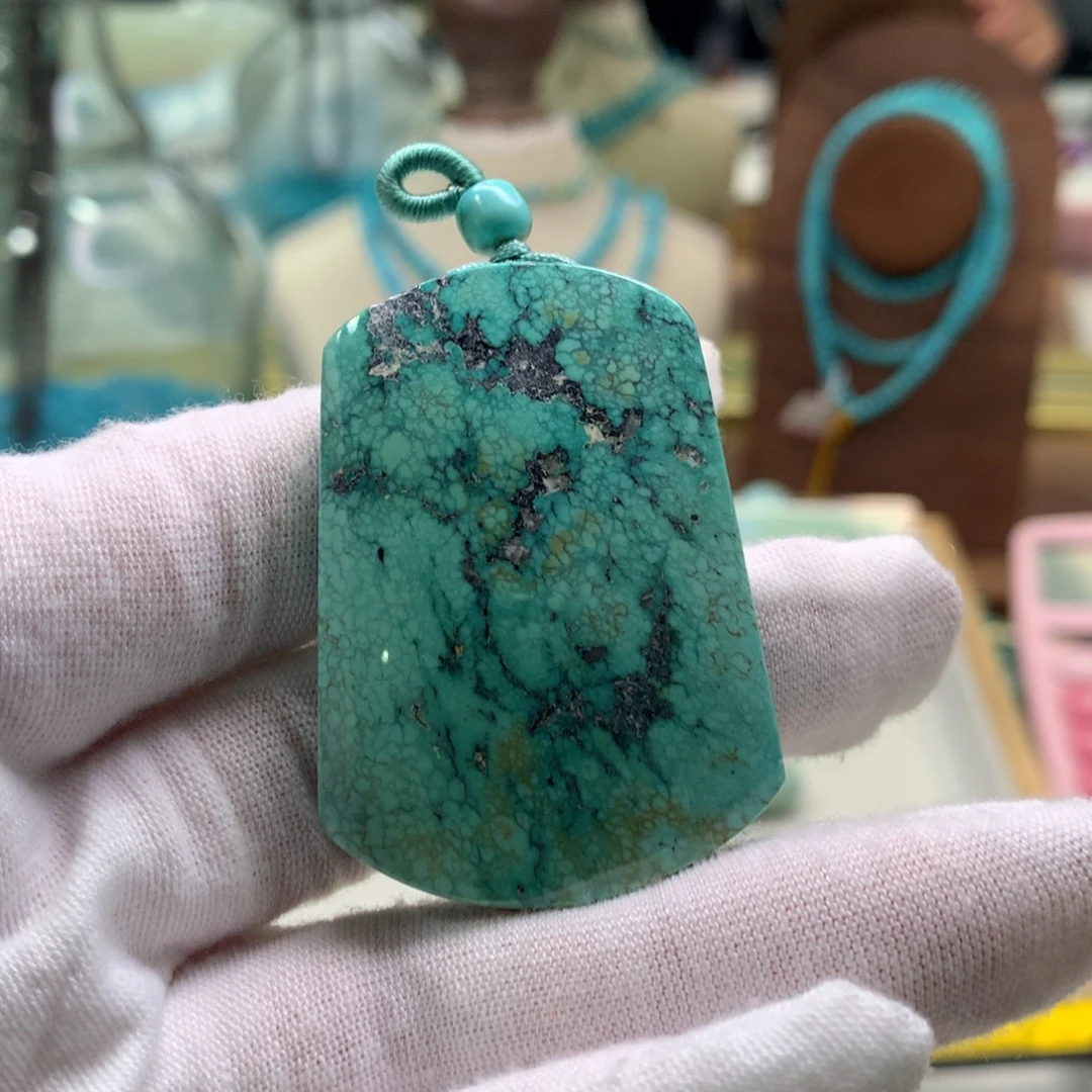 绿松石未镶嵌饰品