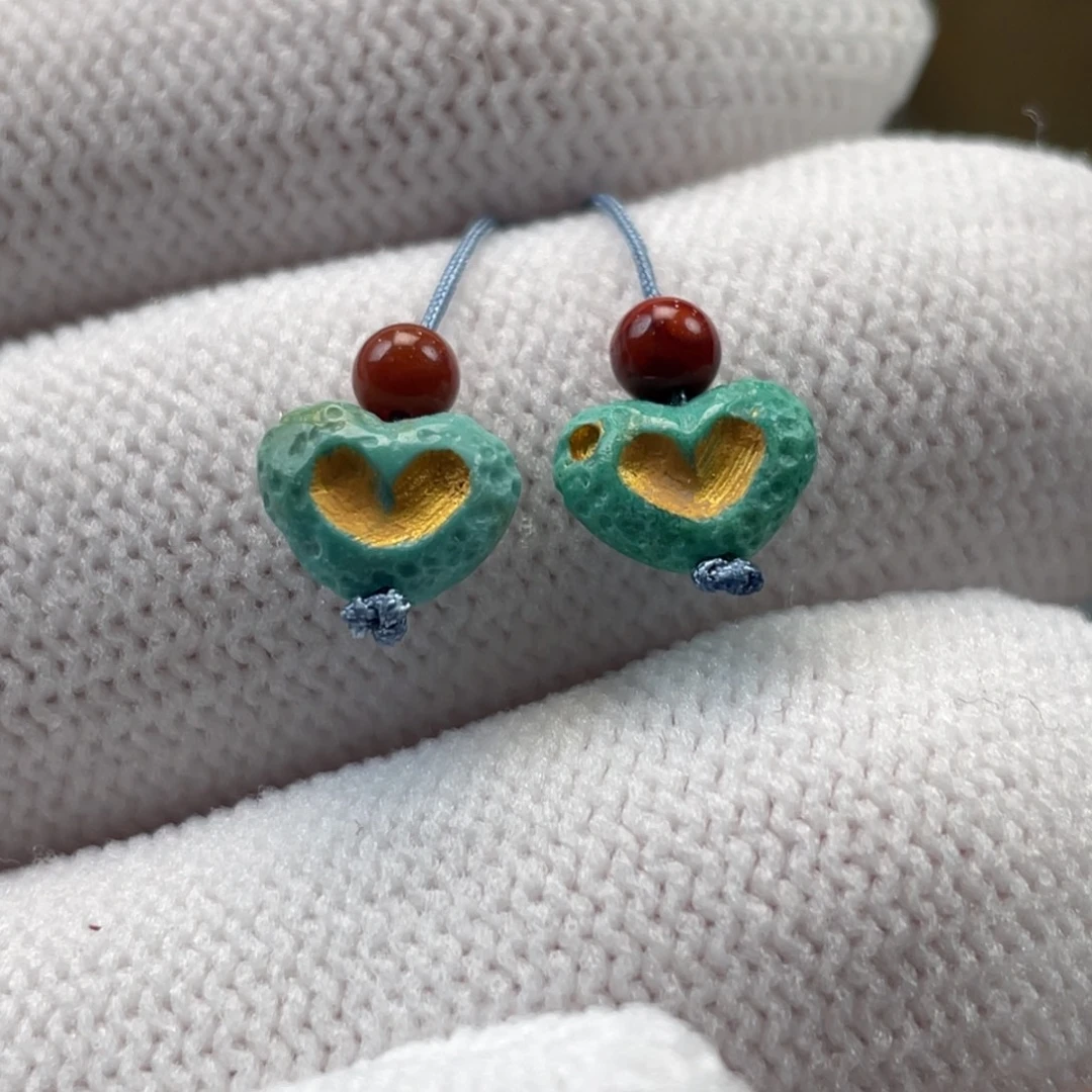 绿松石未镶嵌挂件