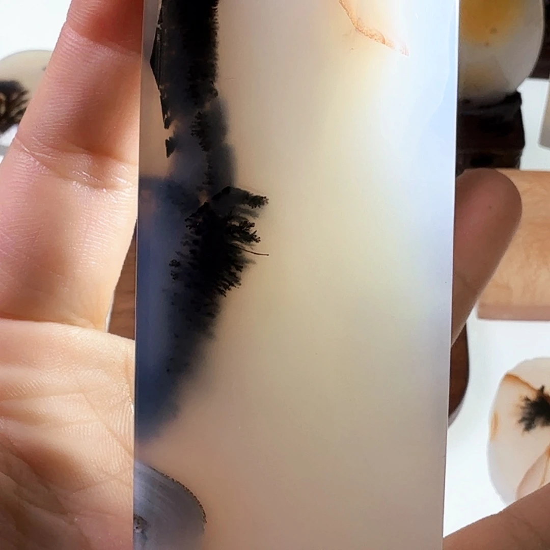 玛瑙/玉髓未镶嵌珠宝半成品