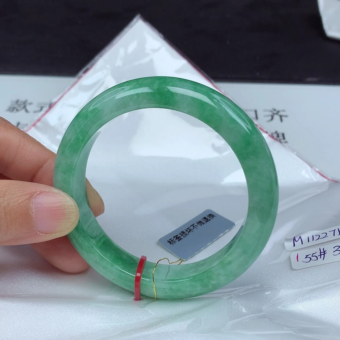 翡翠手镯未镶嵌55圈2271