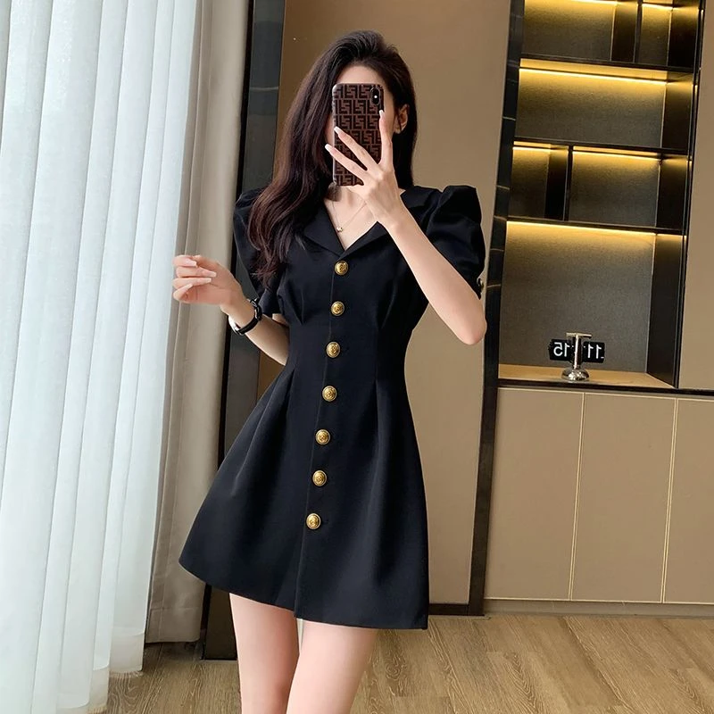 2025夏季新款高级感小众设计法式黑色连衣裙女夏气质a字裙小个子