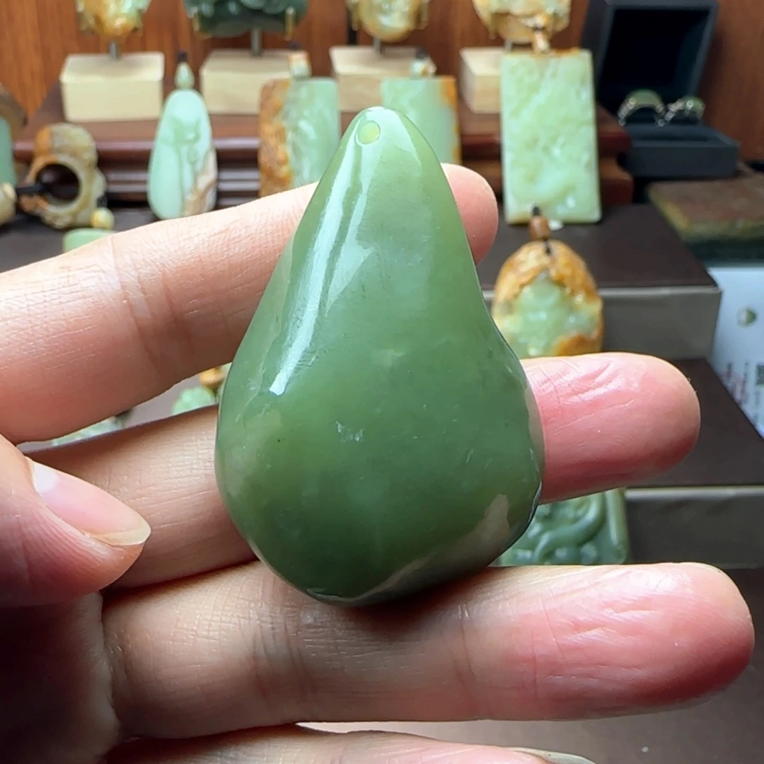 岫岩老玉（透闪石质玉）未镶嵌挂件
