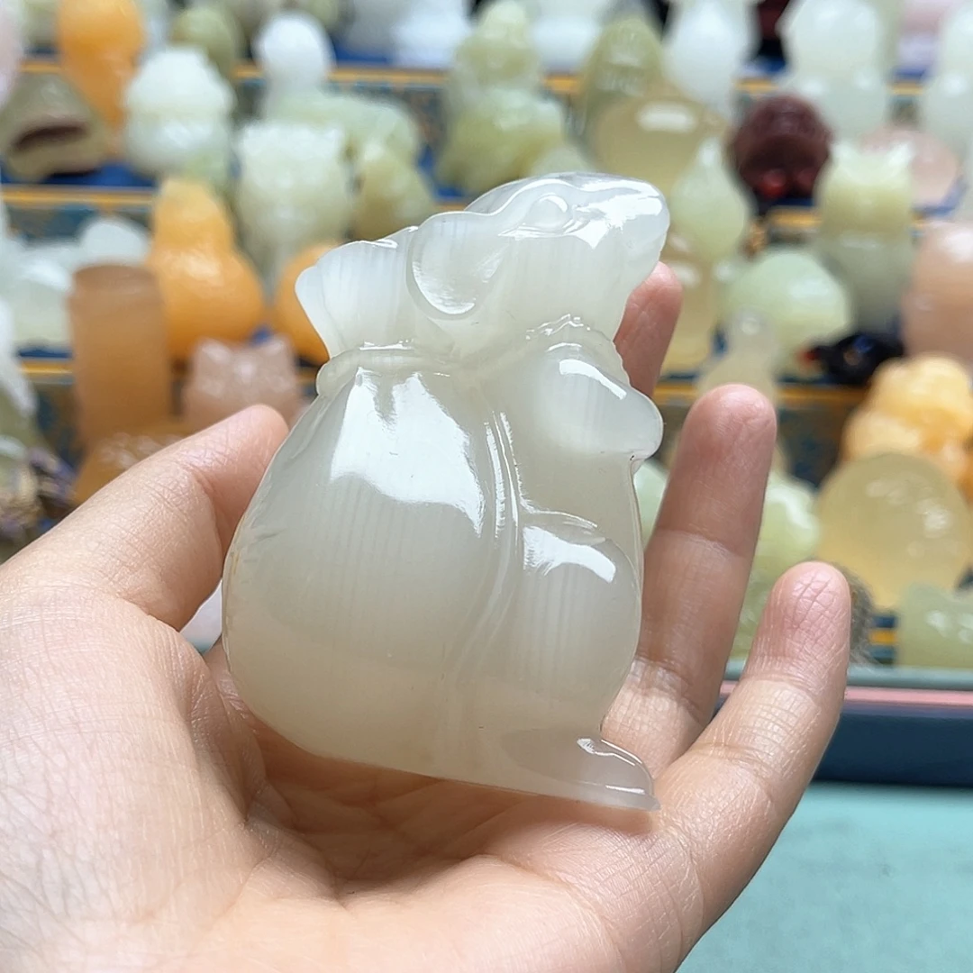 焦***警新疆昆仑山脉山料