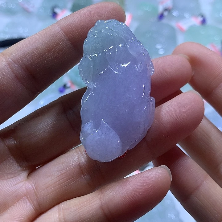 翡翠未镶嵌颈饰乀