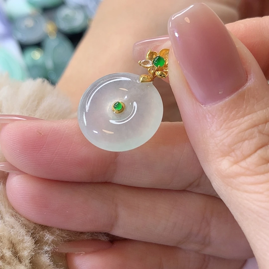 【闪购商品】翡翠吊坠(赠链)18K金镶嵌