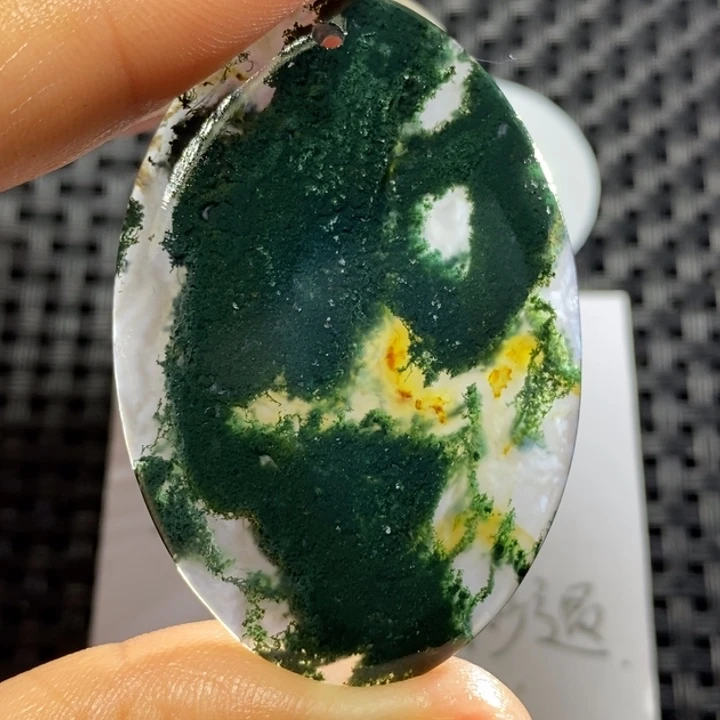 未镶嵌颈饰玛瑙/玉髓正**存