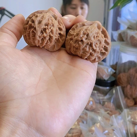 【闪购商品】把件文玩核桃43.5桃心宫灯