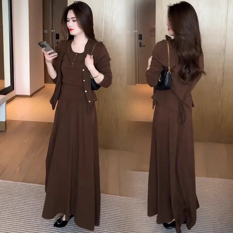 时尚连衣裙套装女2025春秋新款洋气显瘦开衫背心半身裙减龄三件套