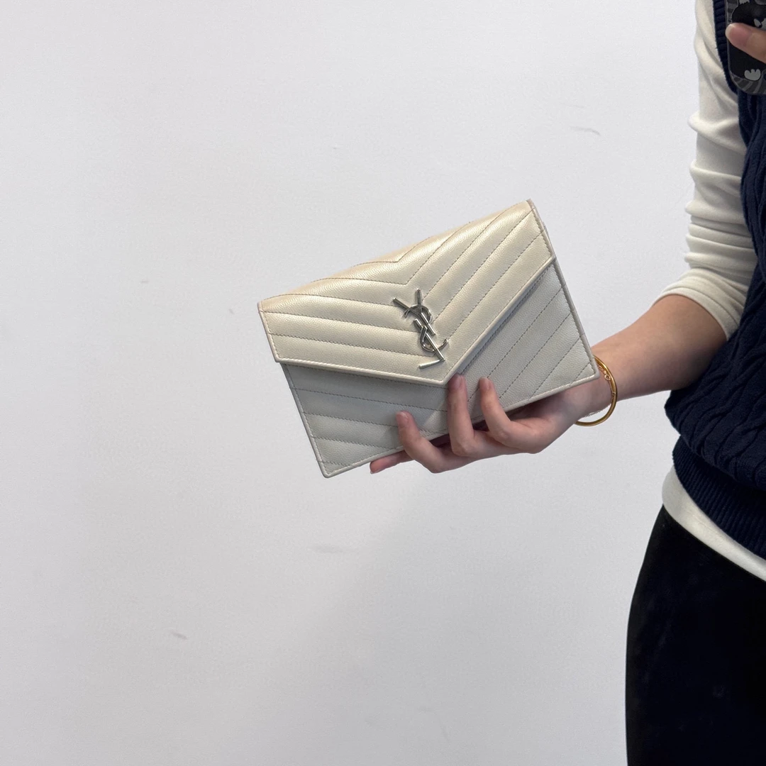 95新 YSL/圣罗兰 ysl奶油白银标荔枝纹信封链条包