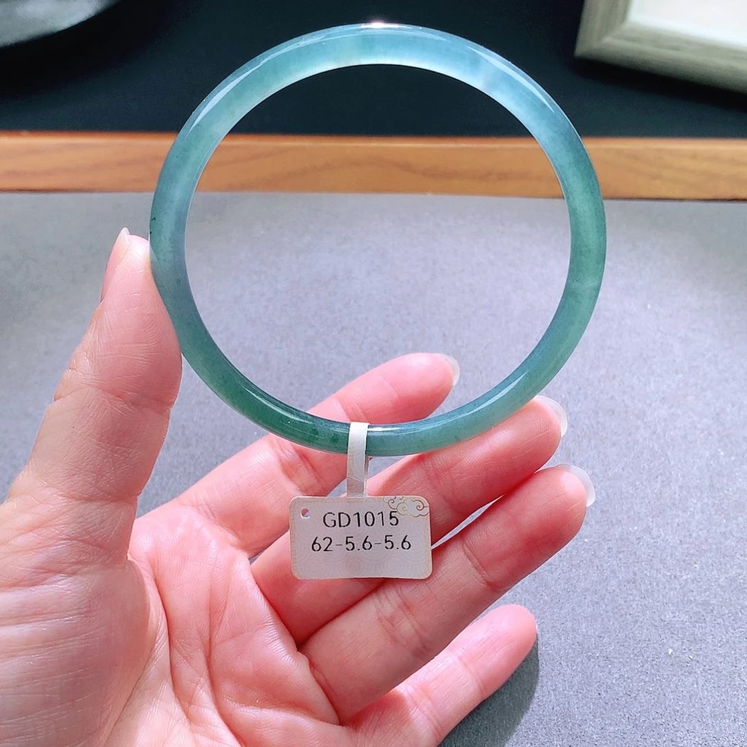 翡翠未镶嵌手镯天然翡翠手镯a货