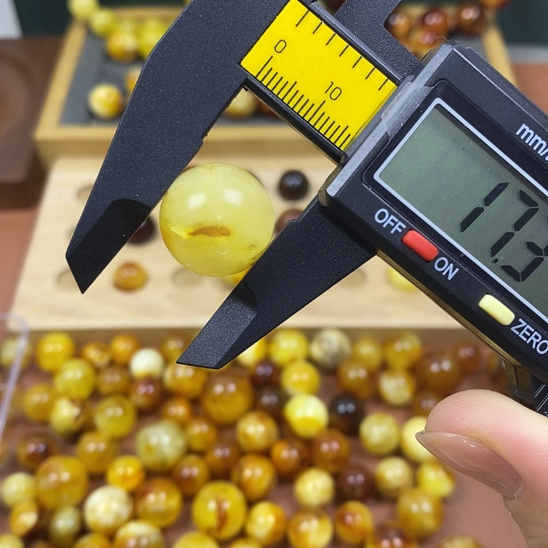 未镶嵌琥珀裸石蜜蜡365