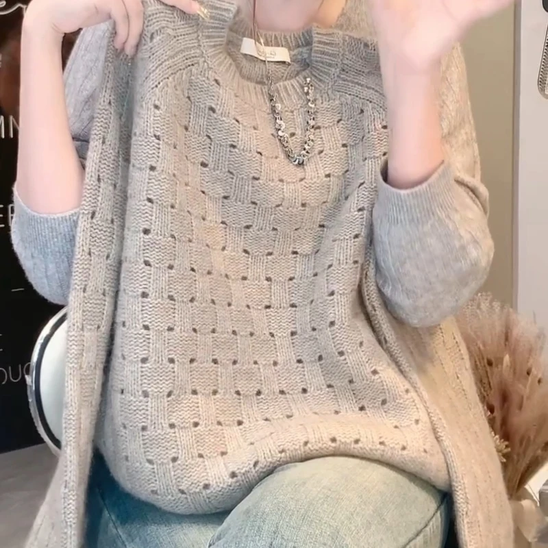 新款方格镂空设计感女装宽松休闲外穿套头长袖毛衣LK2506926