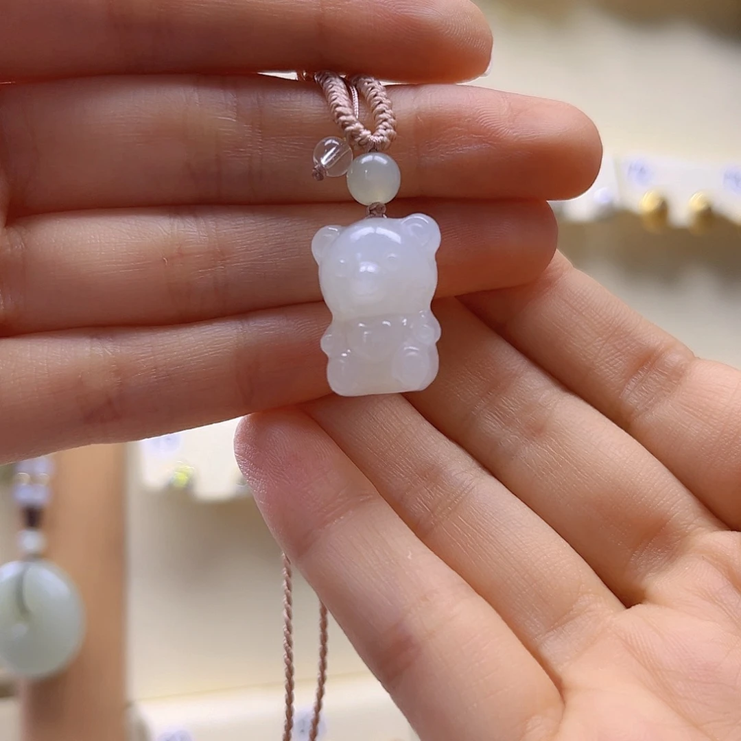 和田玉未镶嵌吊坠(赠链)今****啊