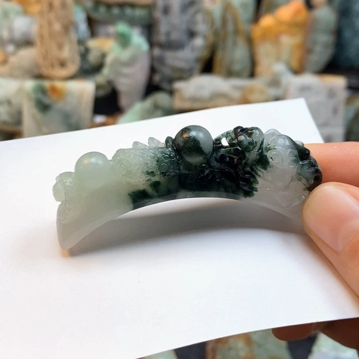 定制翡翠未镶嵌特色79