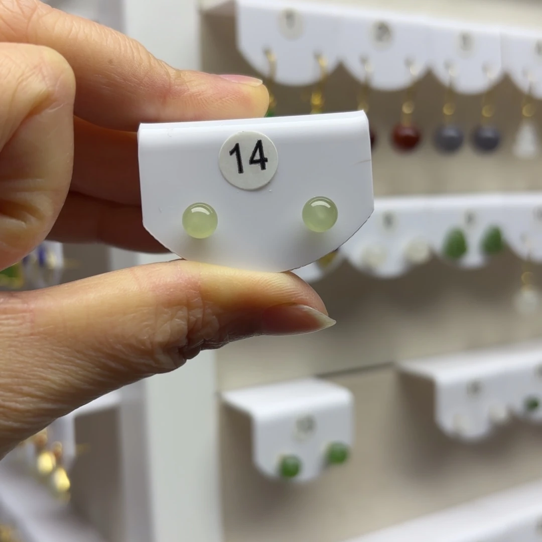 和田玉18K金镶嵌耳饰6mm