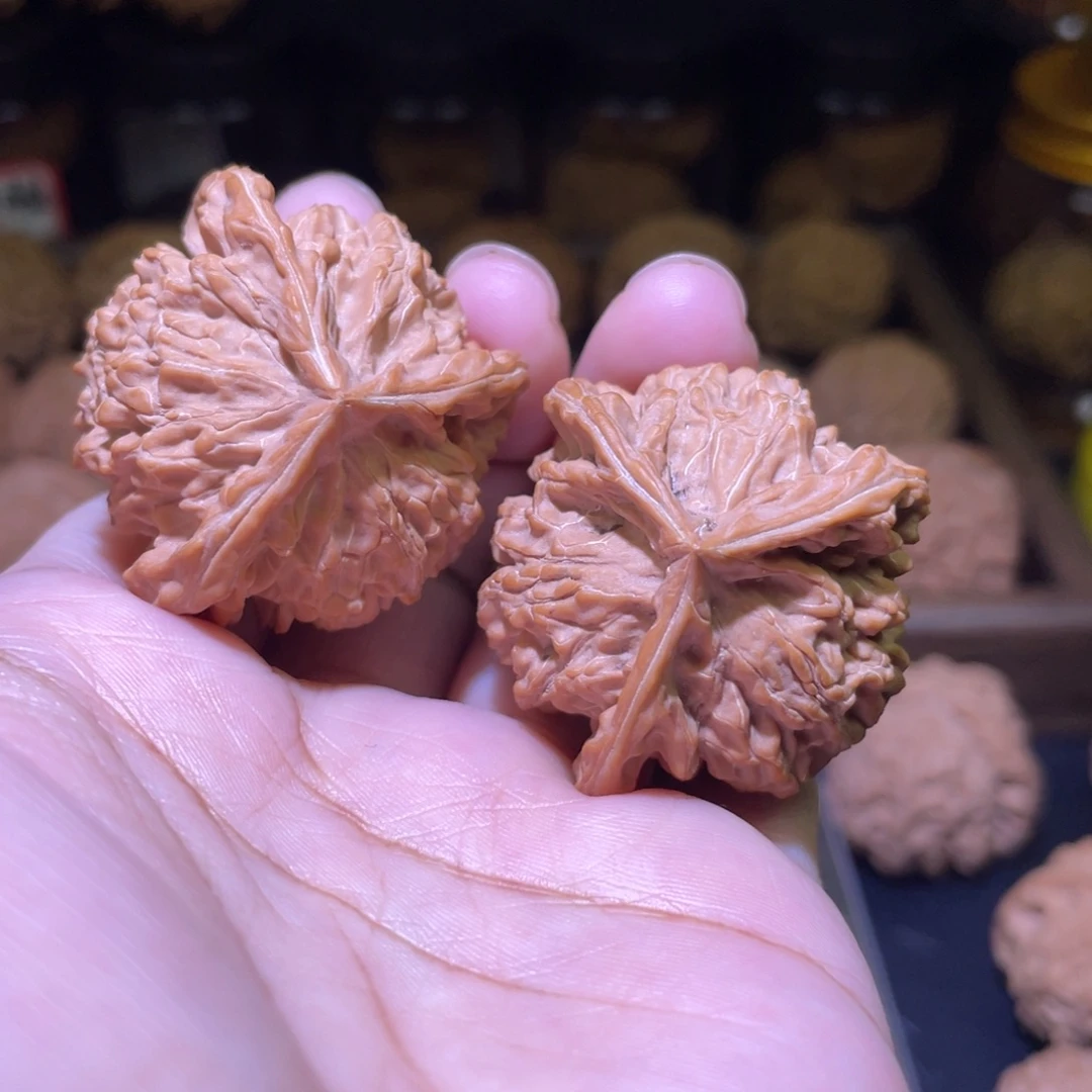 把件文玩核桃三棱