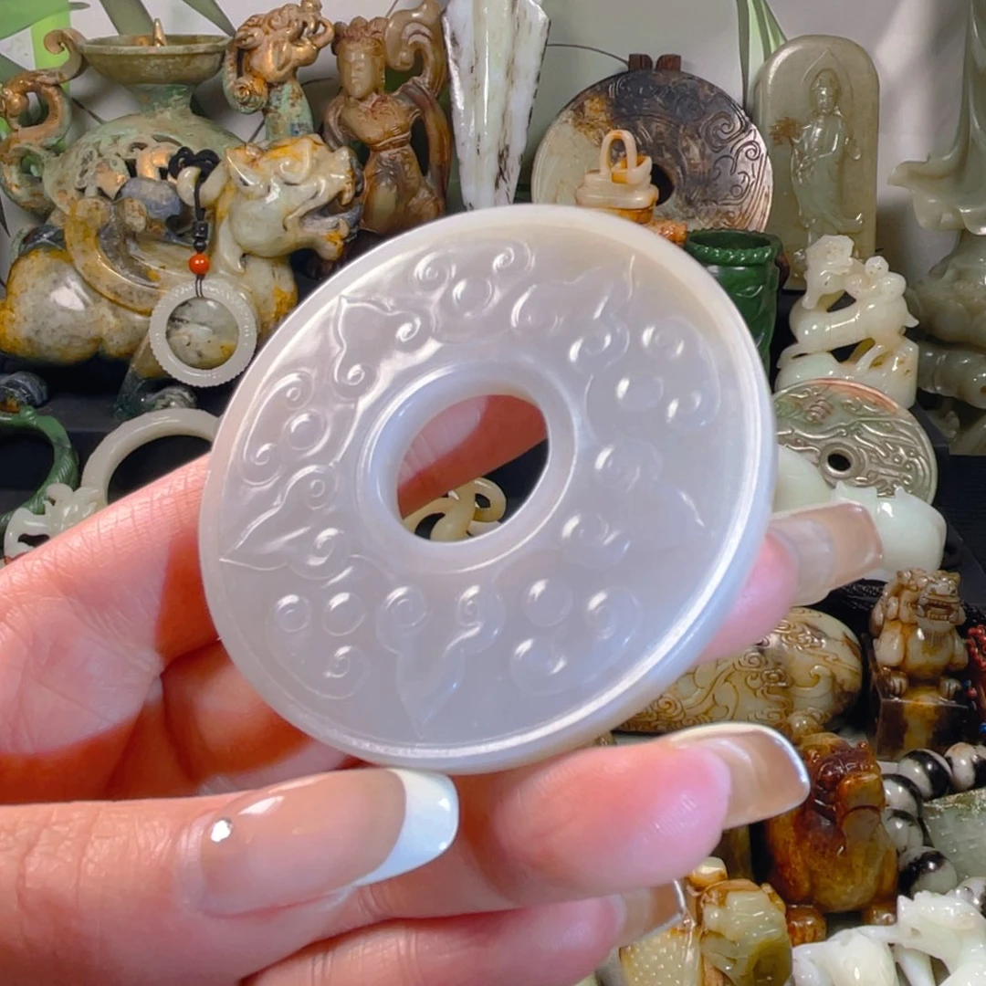 和田玉挂件未镶嵌4