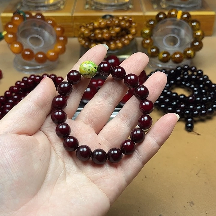贝壳杉（血龙木）手串/手链