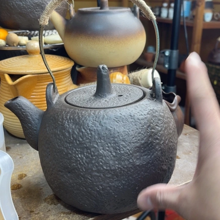 摆件陶我在开会不回你消息啦