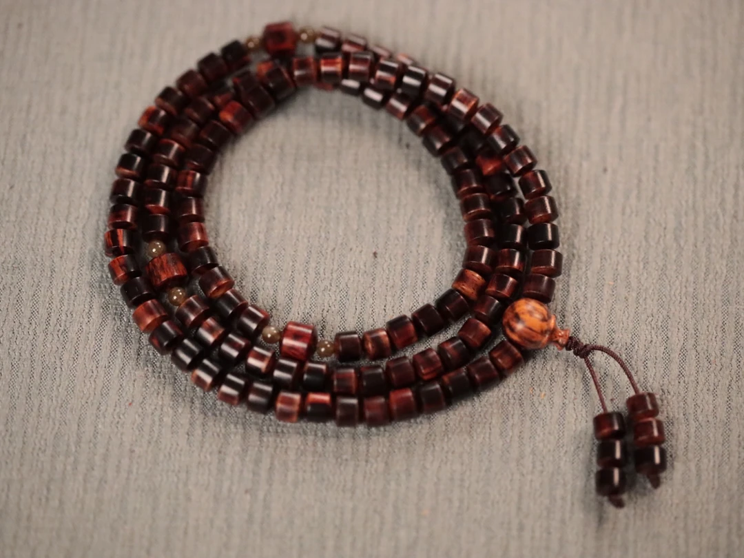 降真香 红降6x6x108颗桶珠多圈木带宝手串【配糖玉】