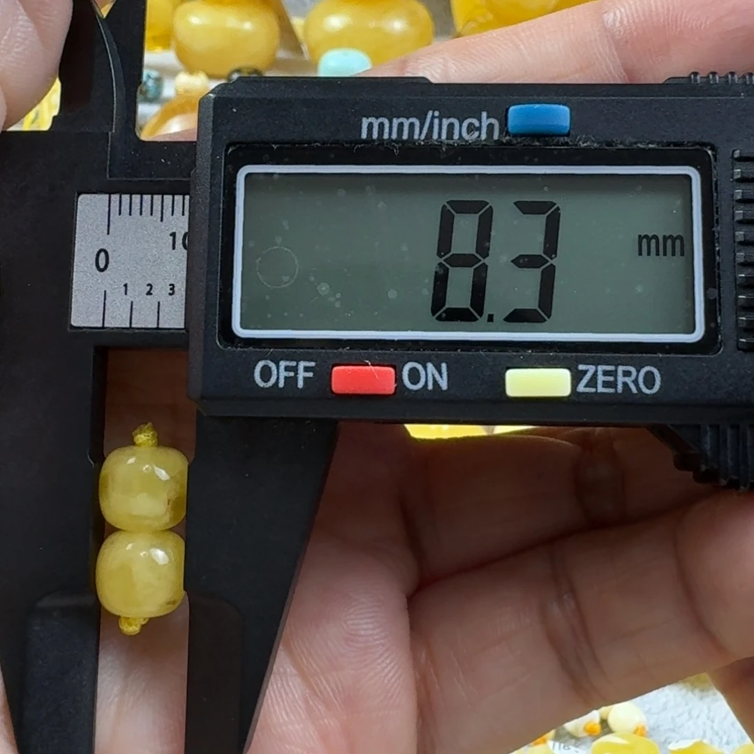 福***成蜜蜡未镶嵌裸石19杂