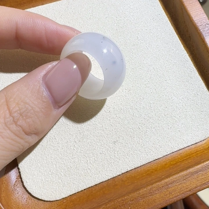 和田玉未镶嵌戒圈内径15.6mm