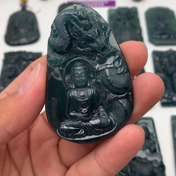 翡翠未镶嵌颈饰阿弥陀佛