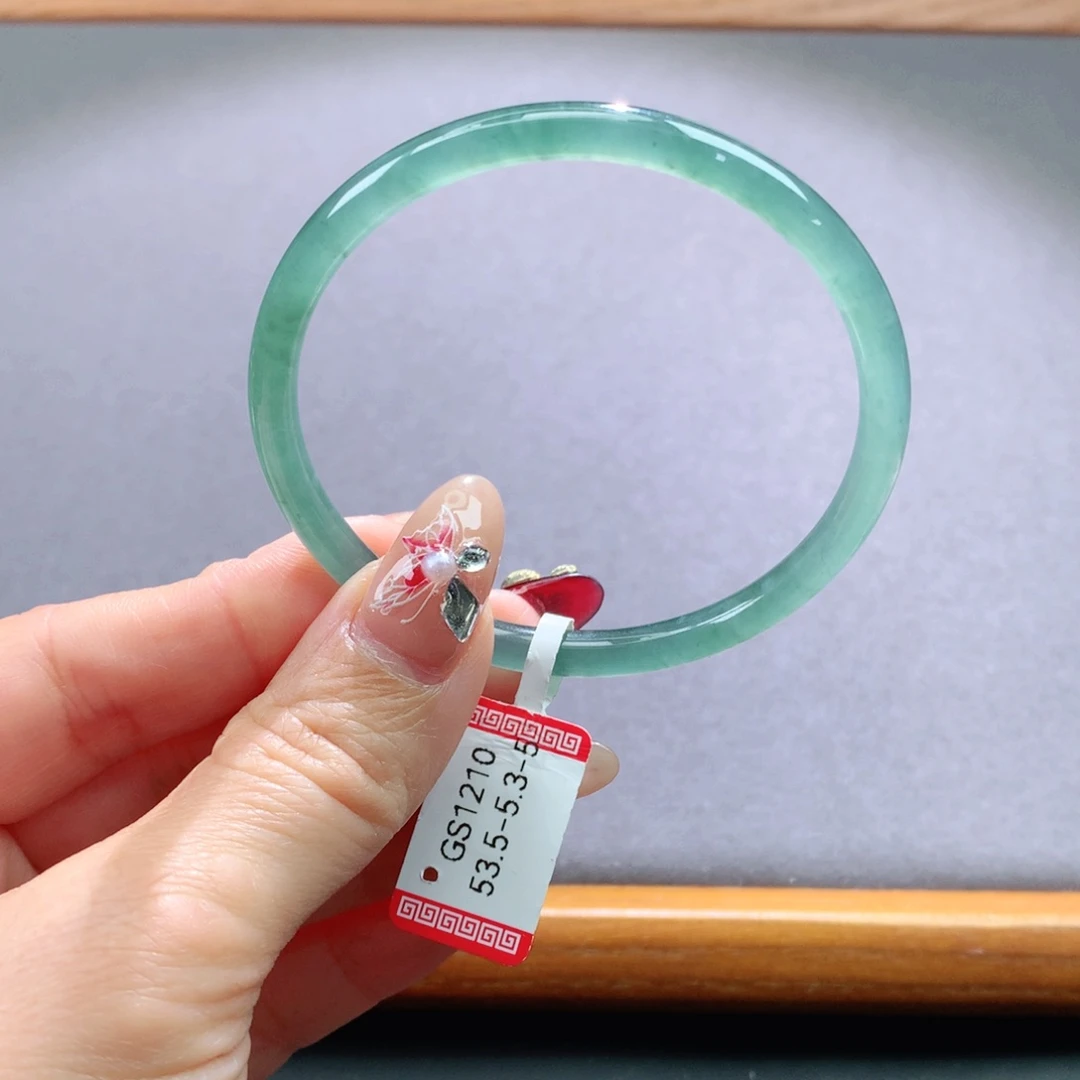 翡翠手镯未镶嵌天然翡翠手镯叮当镯