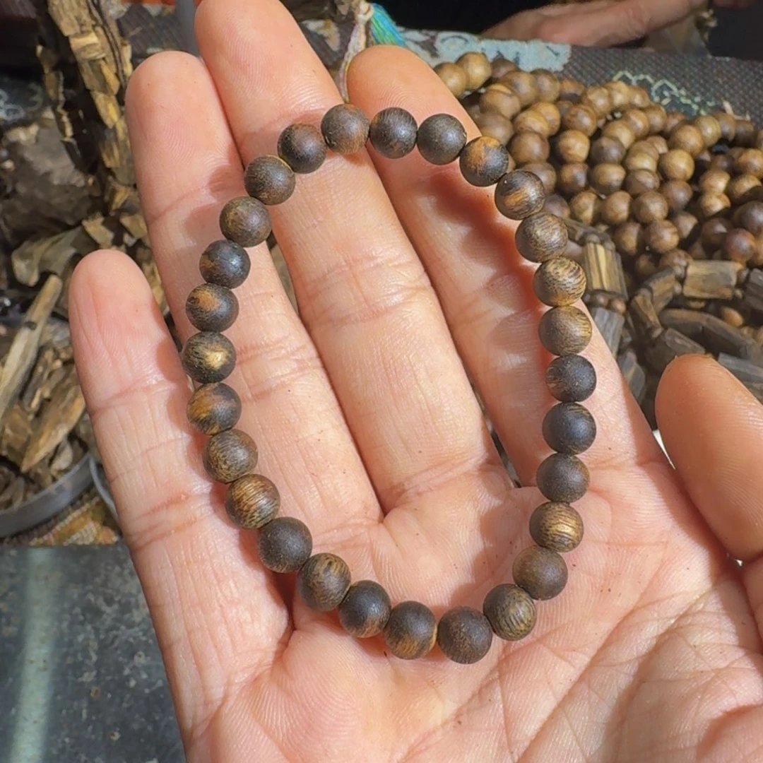 一***花沉香枕沉香紫棋老料0.67规格4.3克