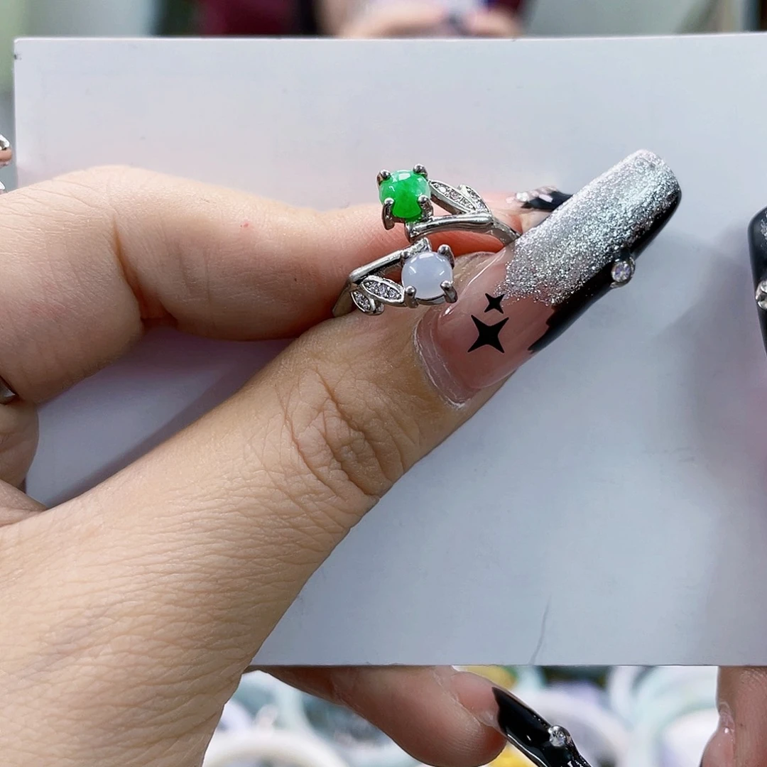 翡翠未镶嵌颈饰天然翡翠Ａ货