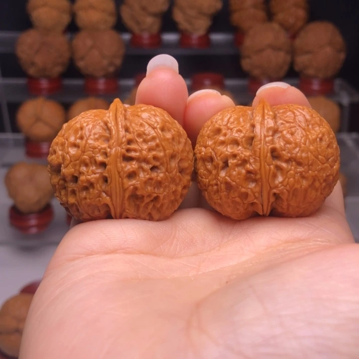 文玩核桃吊坠4花生元宝