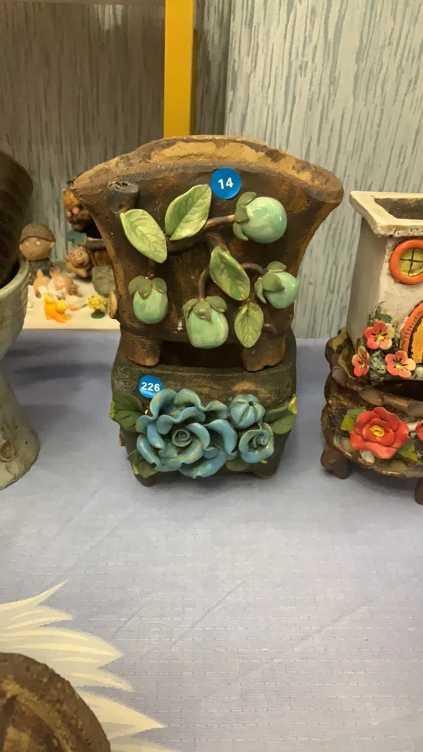 三度品牌蓝色大花果子盆(上面)