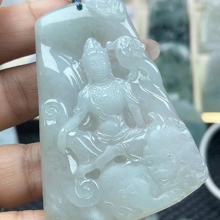 颈饰未镶嵌翡翠天然翡翠或文殊菩萨